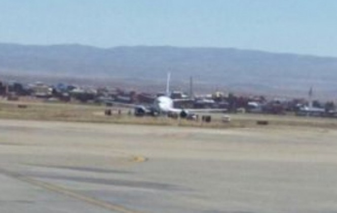 Avi�n de BoA sale de la pista en El Alto instantes despu�s de aterrizar 